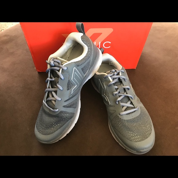vionic miles sneakers